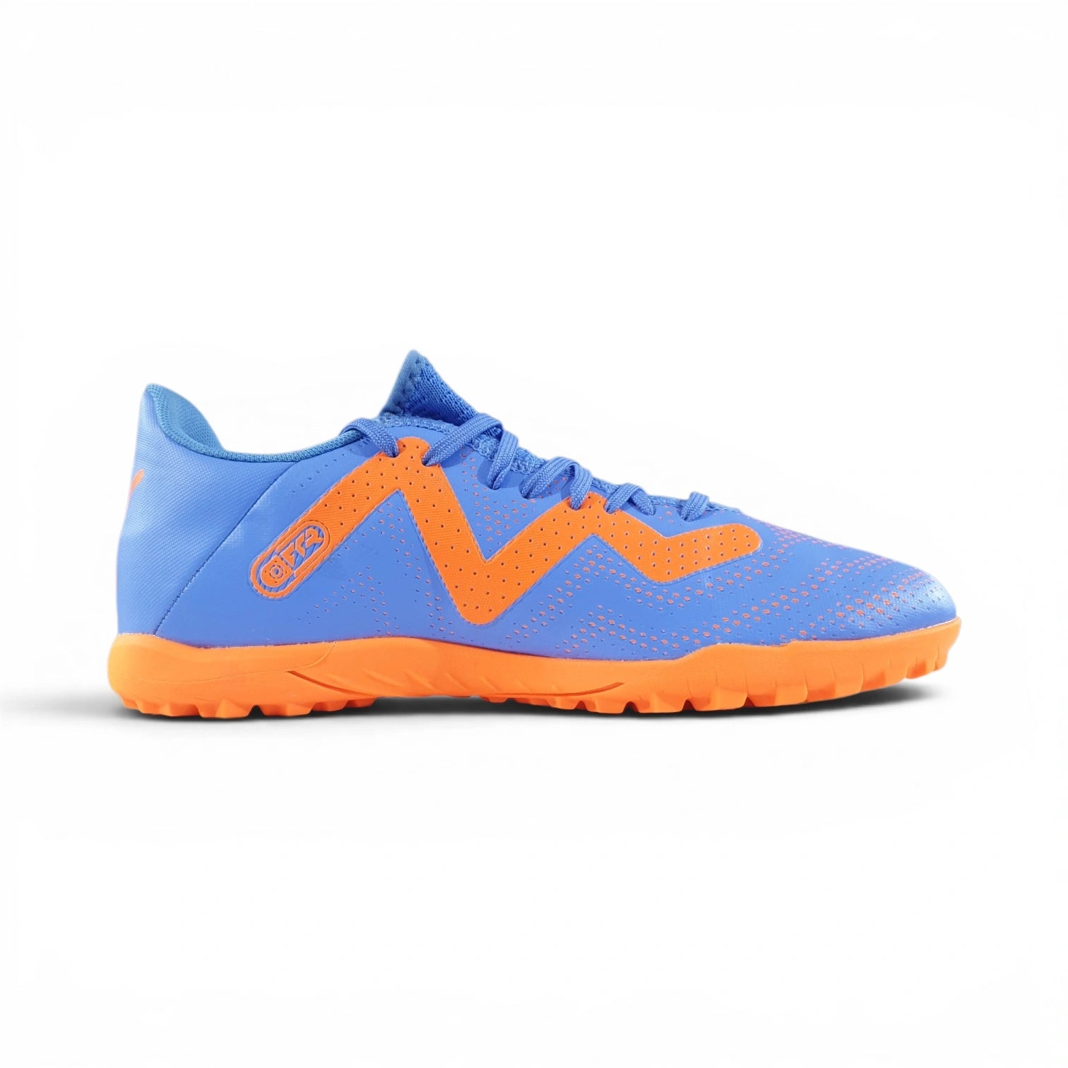 PUMA Future Play TT Turf Football Shoes – Lightweight Soccer Trainers for Artificial Grass