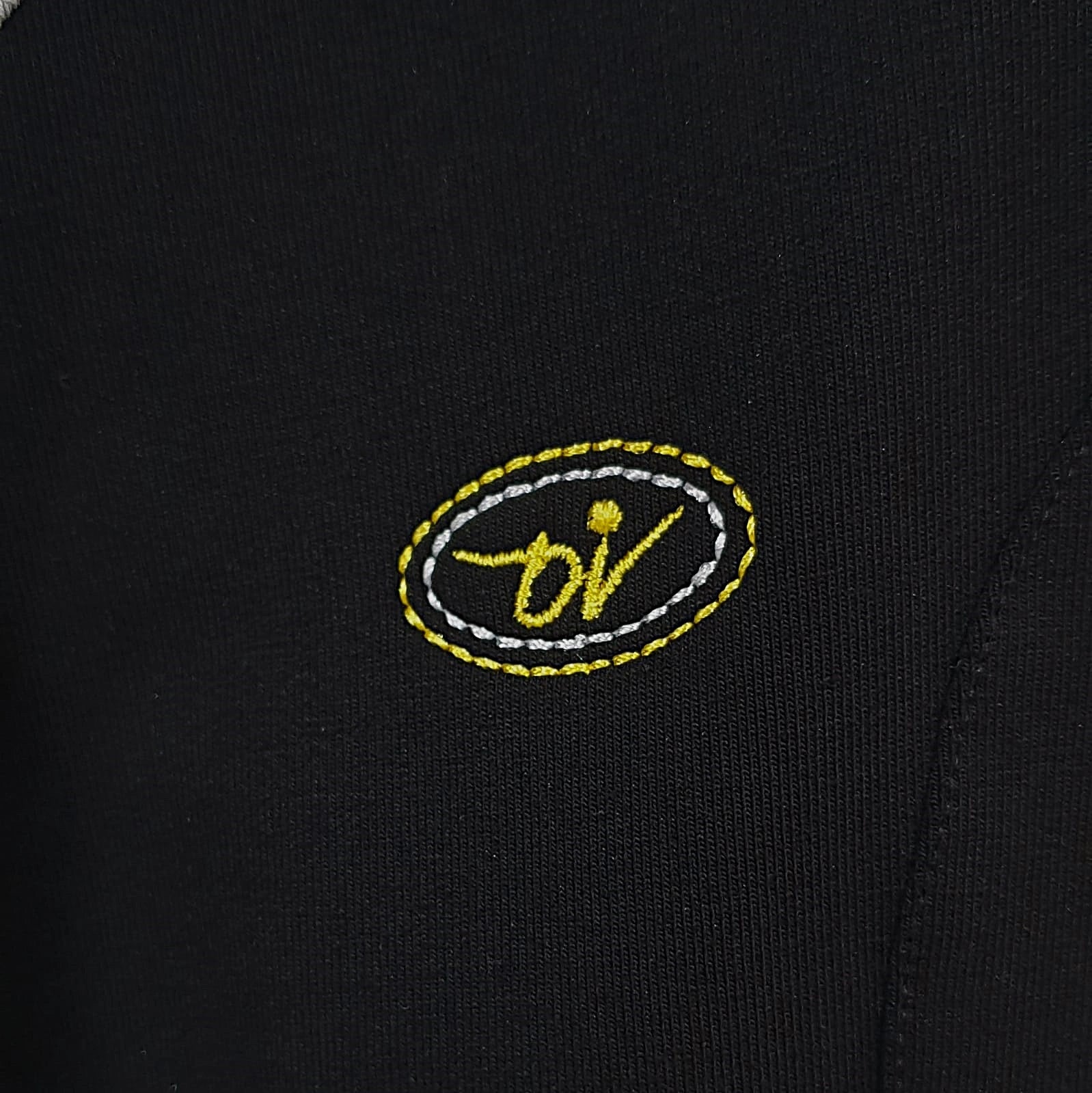 Darafsh Women’s Tracksuit – Comfortable Sports Tracksuit for Training & Everyday Wear